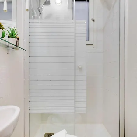 Magnificent - 1br 4p - Sacre-coeur *